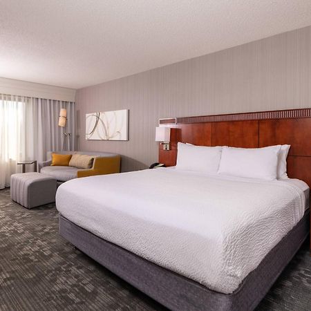 Courtyard By Marriott Newark-University Of Delaware Extérieur photo