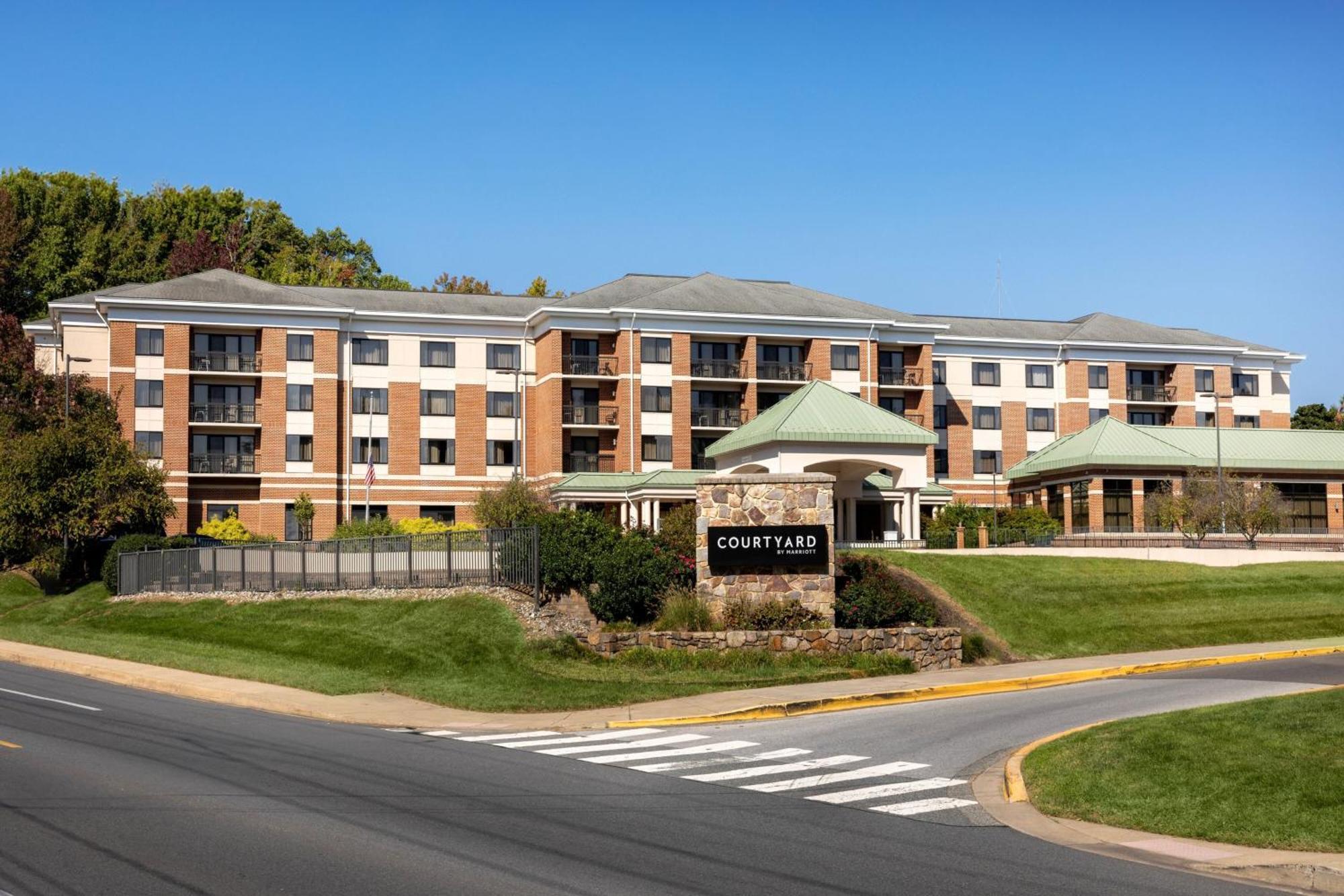 Courtyard By Marriott Newark-University Of Delaware Extérieur photo