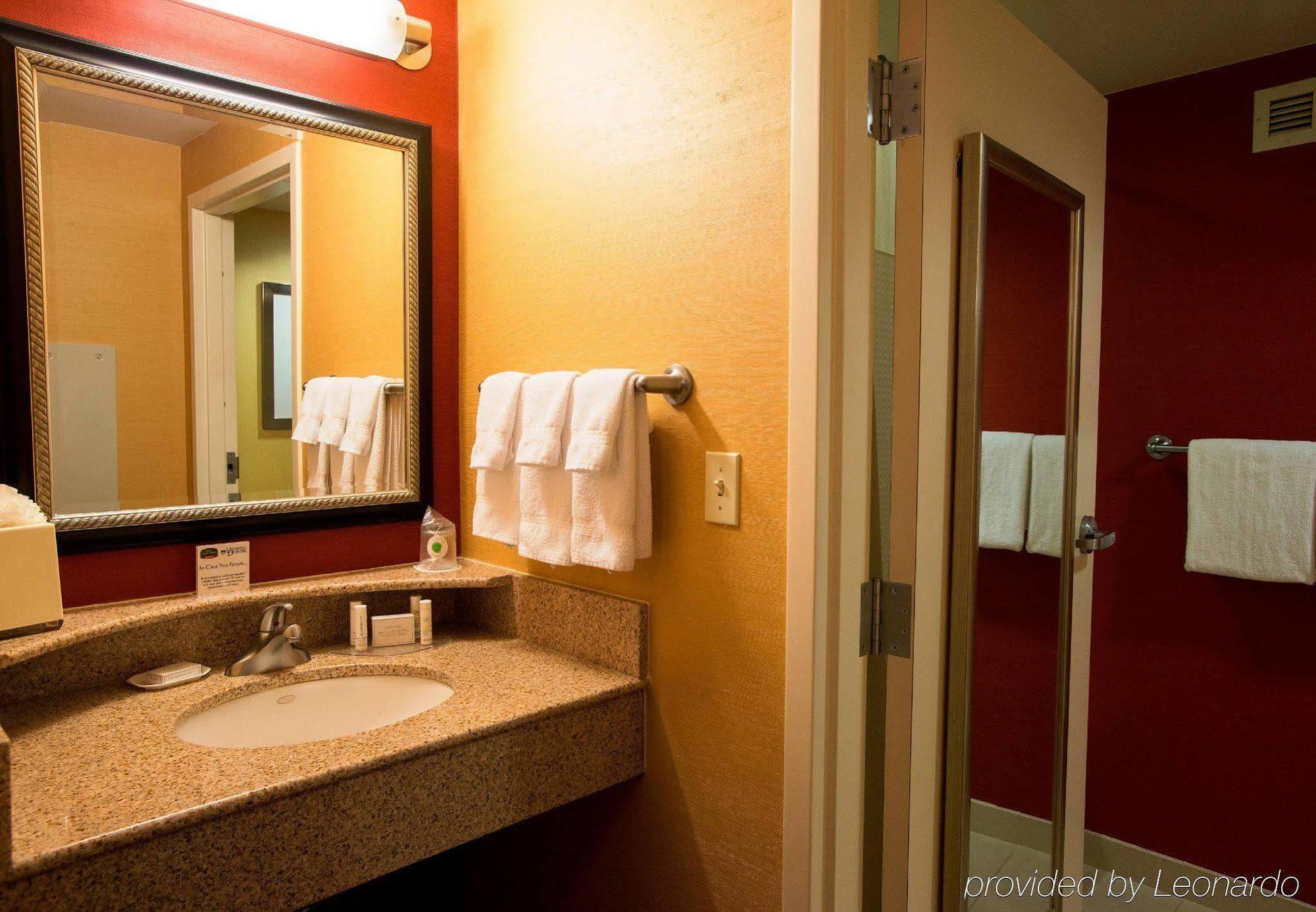Courtyard By Marriott Newark-University Of Delaware Extérieur photo